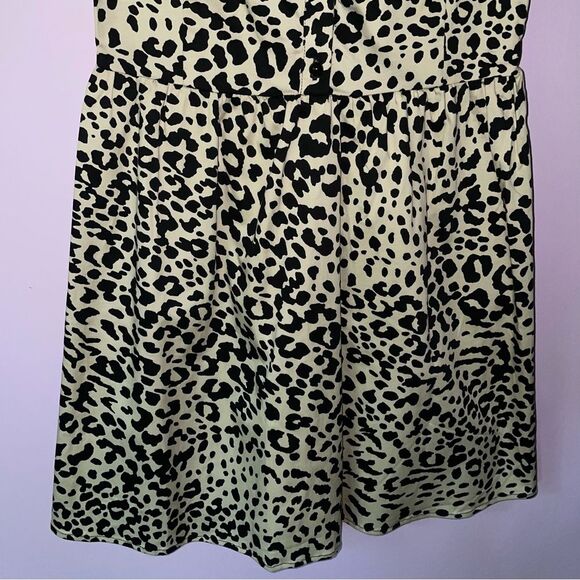NEW Francesca's Mini Cocktail Dress S Leopard Print Fit & Flare Cut Out V Neck - Picture 3 of 8